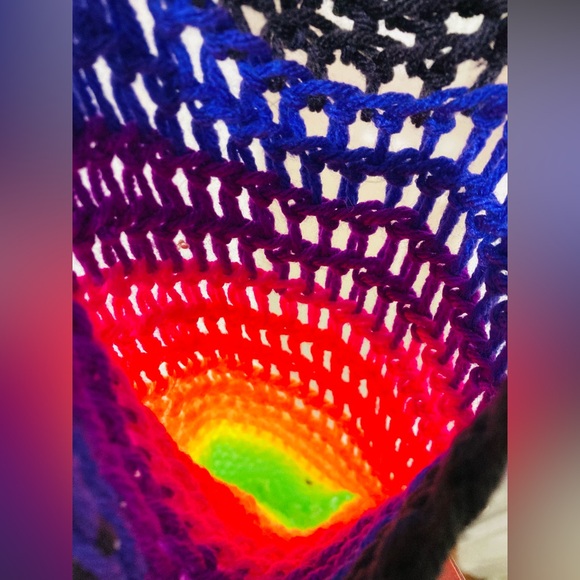 5 for $10: HANDMADE Crochet Bag approx 7” x 14” - Picture 4 of 5